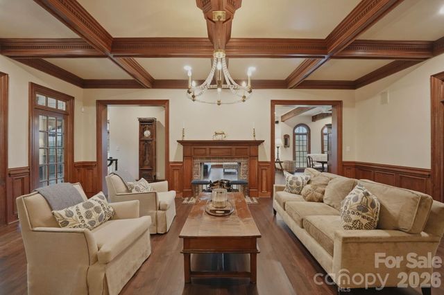 8700 Challis Farm Road, Charlotte, NC 28226