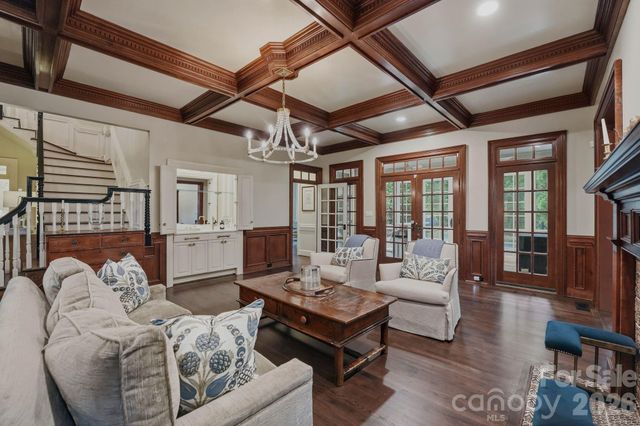 8700 Challis Farm Road, Charlotte, NC 28226