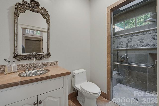 8700 Challis Farm Road, Charlotte, NC 28226