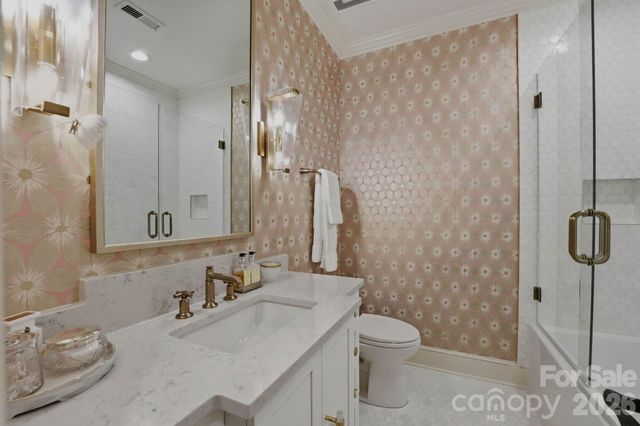 8700 Challis Farm Road, Charlotte, NC 28226