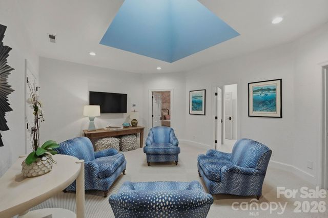 8700 Challis Farm Road, Charlotte, NC 28226