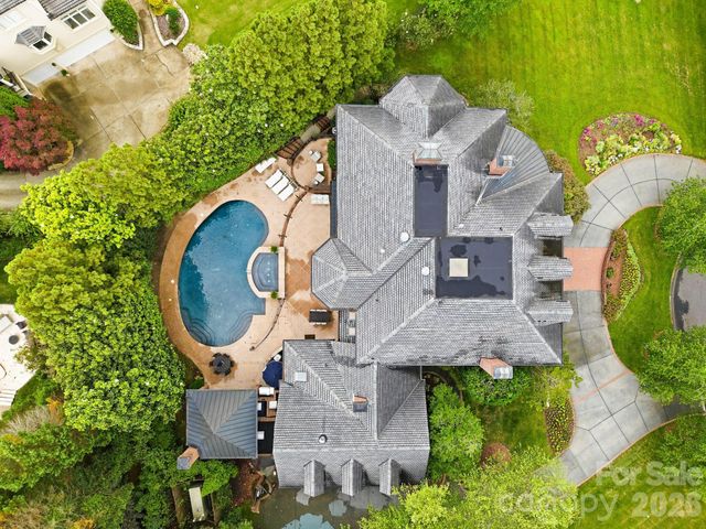 8700 Challis Farm Road, Charlotte, NC 28226