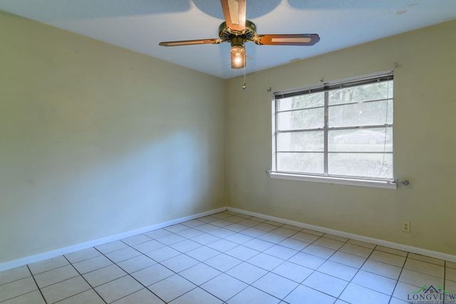 1201 Baxley Ln, Longview, TX 75604