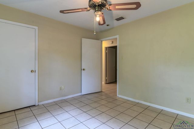 1201 Baxley Ln, Longview, TX 75604