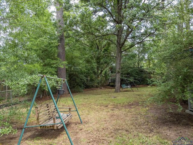 1201 Baxley Ln, Longview, TX 75604