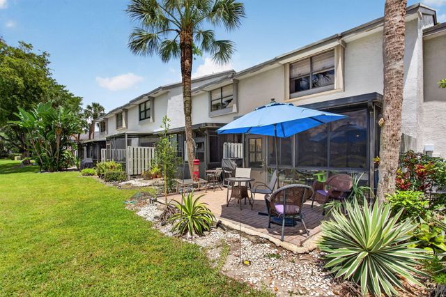3327 Carambola Circle S, Coconut Creek, FL 33066