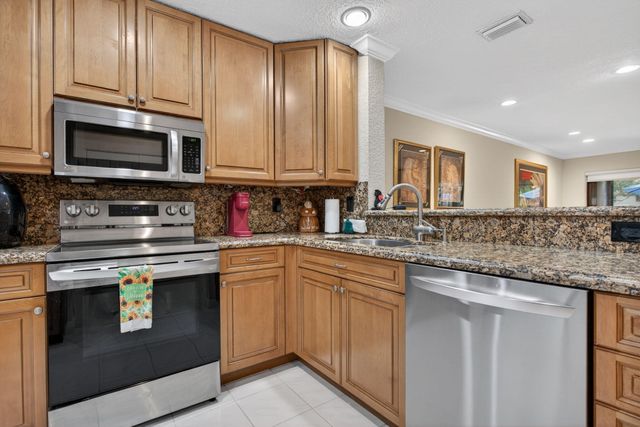 3327 Carambola Circle S, Coconut Creek, FL 33066