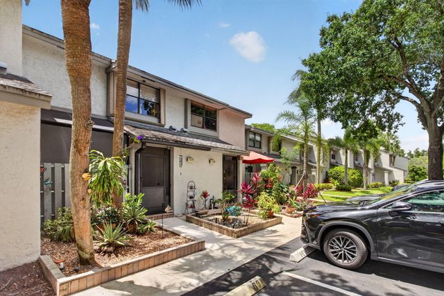 3327 Carambola Circle S, Coconut Creek, FL 33066