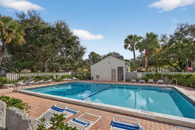 3327 Carambola Circle S, Coconut Creek, FL 33066