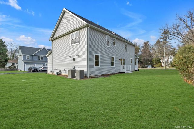 44 N Woodhull Road, Huntington, NY 11743