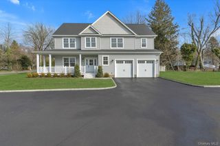 44 N Woodhull Road, Huntington, NY 11743