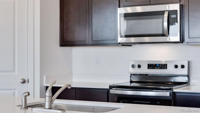 5625 Gelbray Place, Windsor, CO 80528