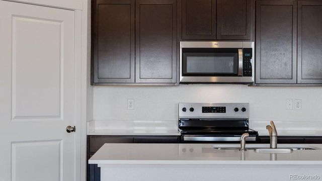 5625 Gelbray Place, Windsor, CO 80528