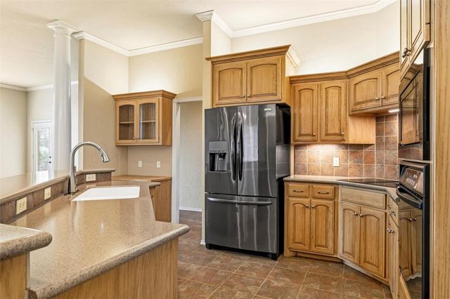 15205 Rocky Mountain Drive, Edmond, OK 73013