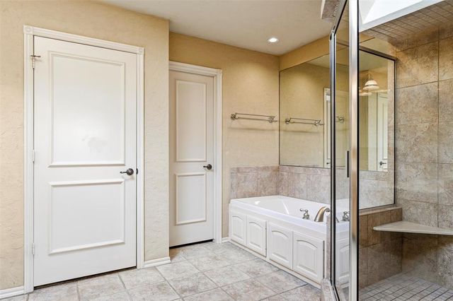 15205 Rocky Mountain Drive, Edmond, OK 73013