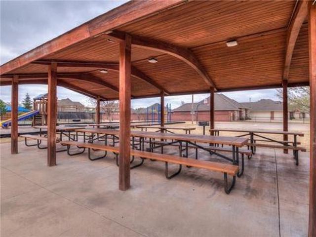 15205 Rocky Mountain Drive, Edmond, OK 73013