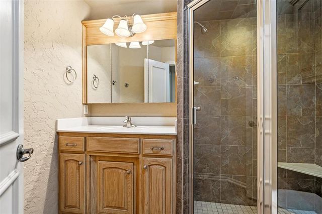 15205 Rocky Mountain Drive, Edmond, OK 73013