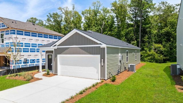 432 Tulip Poplar Drive, Moncks Corner, SC 29461