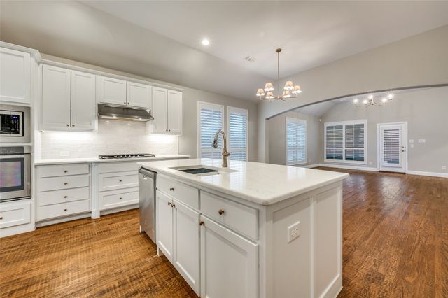 1200 Skyflower Lane, Celina, TX 75009