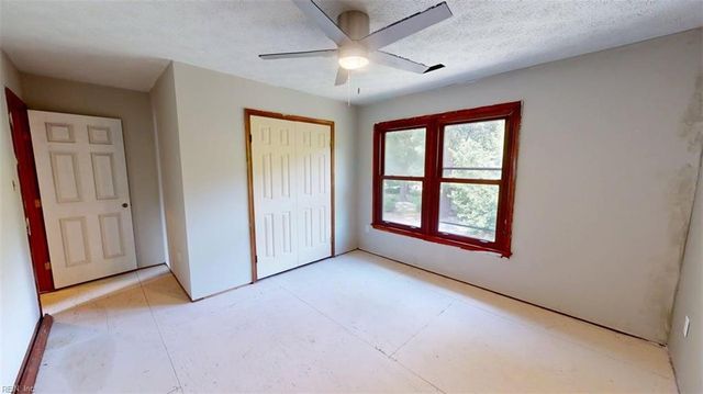 7404 Christopher Newport AVE, Gloucester Point, VA 23062