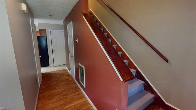 7404 Christopher Newport AVE, Gloucester Point, VA 23062