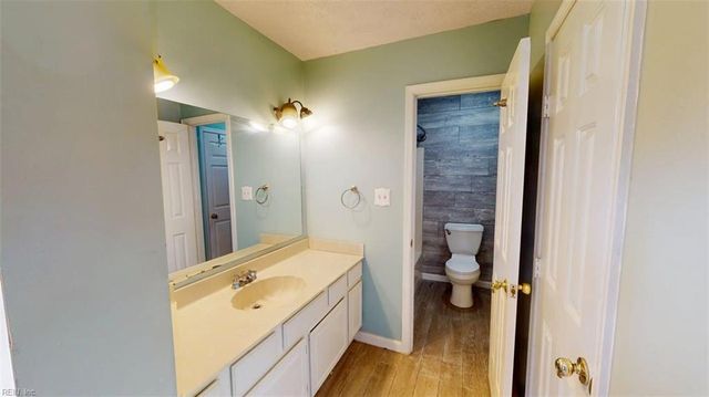 7404 Christopher Newport AVE, Gloucester Point, VA 23062