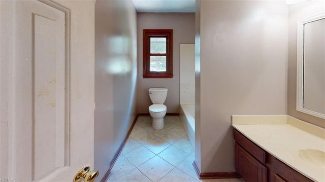 7404 Christopher Newport AVE, Gloucester Point, VA 23062