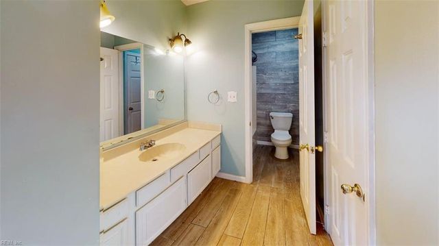 7404 Christopher Newport AVE, Gloucester Point, VA 23062
