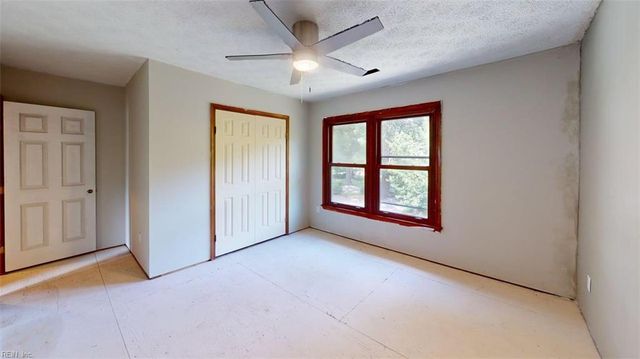 7404 Christopher Newport AVE, Gloucester Point, VA 23062