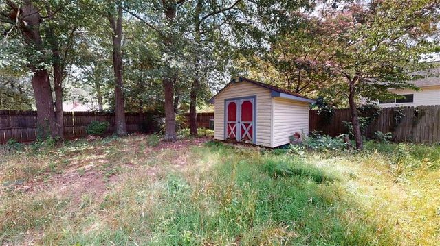 7404 Christopher Newport AVE, Gloucester Point, VA 23062