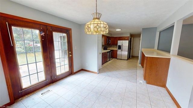 7404 Christopher Newport AVE, Gloucester Point, VA 23062