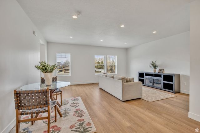 330 E 7635 S, Sandy, UT 84047