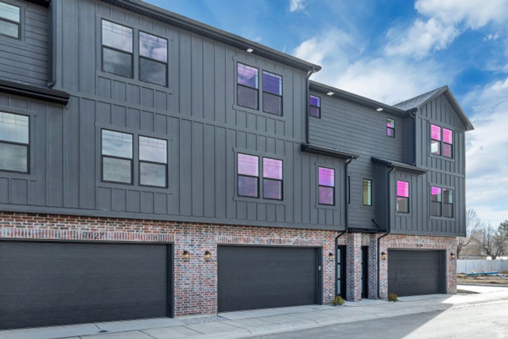 330 E 7635 S, Sandy, UT 84047 — photo 4
