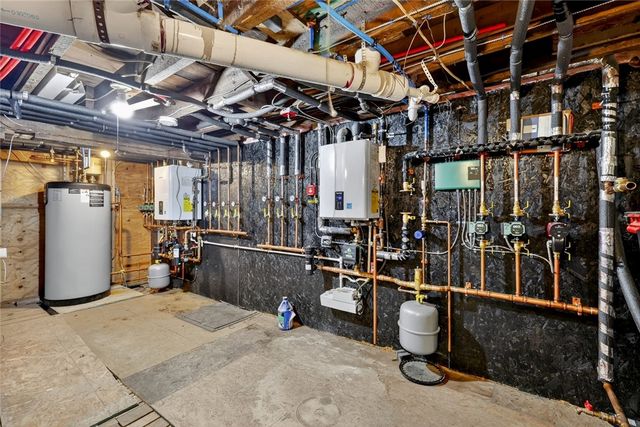 28 Riverdale Avenue, West Warwick, RI 02893