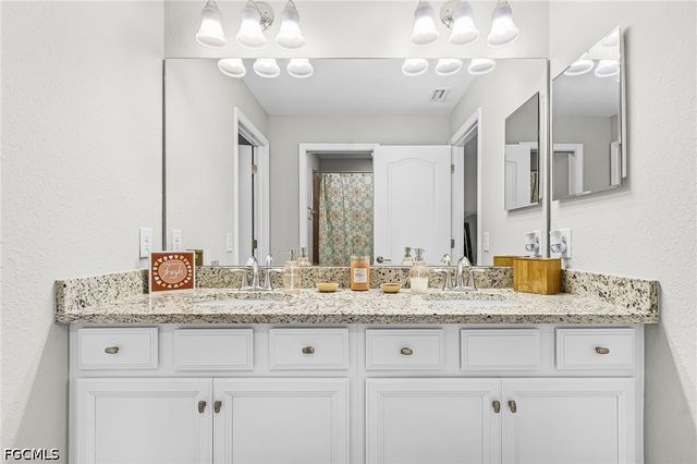 14711 Adina LN, Fort Myers, FL 33905