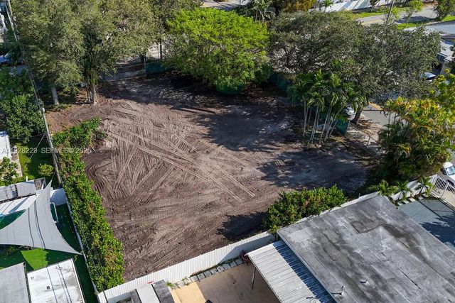 5301 SW 4th St, Miami, FL 33134