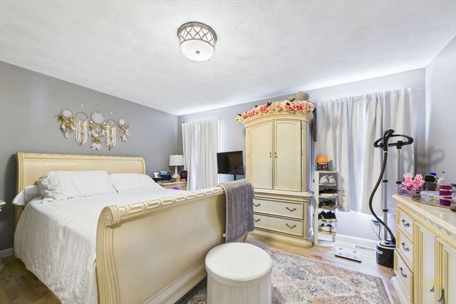 212 Haffards St, Fall River, MA 02723