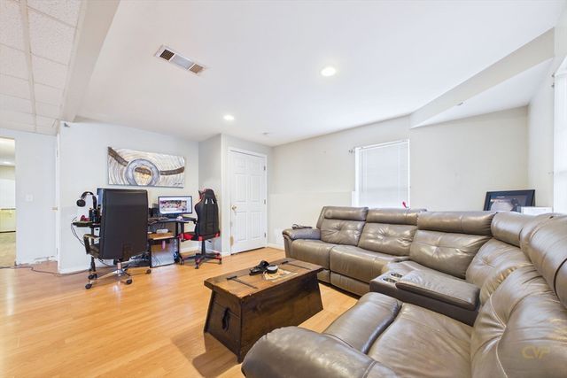 212 Haffards St, Fall River, MA 02723