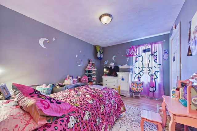 212 Haffards St, Fall River, MA 02723