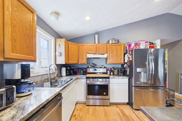 212 Haffards St, Fall River, MA 02723