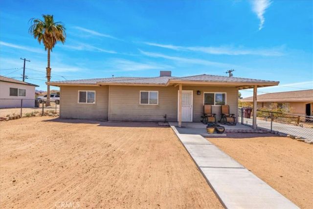 5566 Cahuilla, 29 Palms, CA 92277