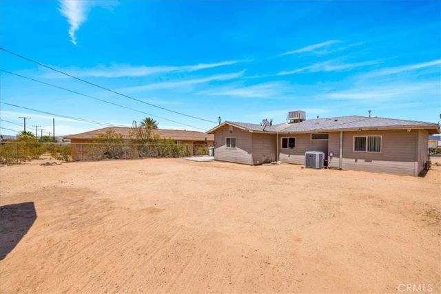 5566 Cahuilla, 29 Palms, CA 92277