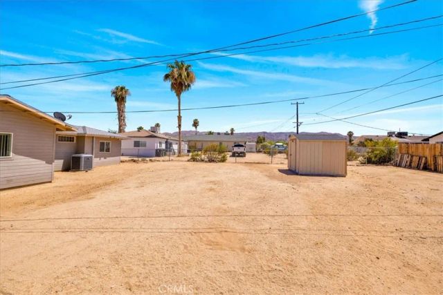 5566 Cahuilla, 29 Palms, CA 92277