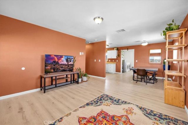 5566 Cahuilla, 29 Palms, CA 92277
