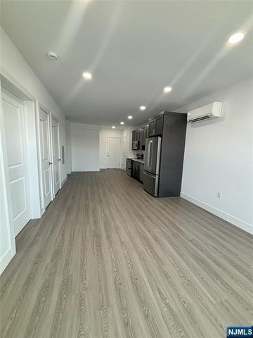 459 Bloomfield Avenue 203, Caldwell, NJ 07006