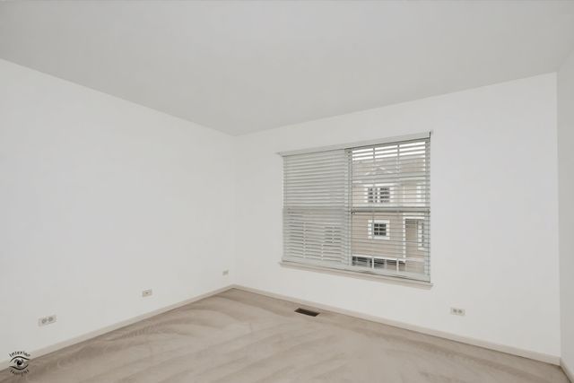 582 Declaration Lane, Aurora, IL 60502