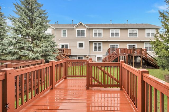 582 Declaration Lane, Aurora, IL 60502