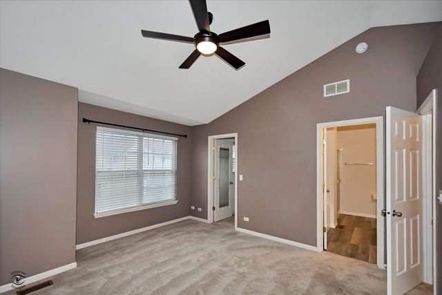 582 Declaration Lane, Aurora, IL 60502