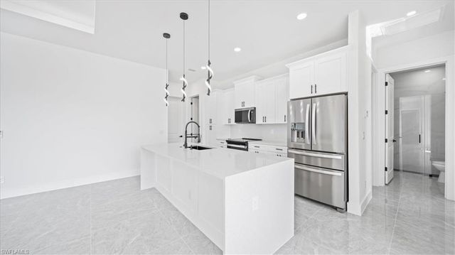 624 Tropicana PKWY W, Cape Coral, FL 33993