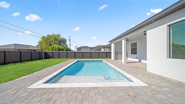 624 Tropicana PKWY W, Cape Coral, FL 33993